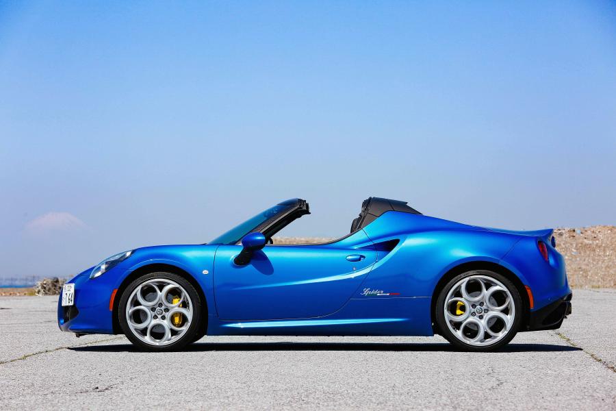  Alfa Romeo 4C Spider Italia (960) 2019 года  (JP) (фото 10 из 10)